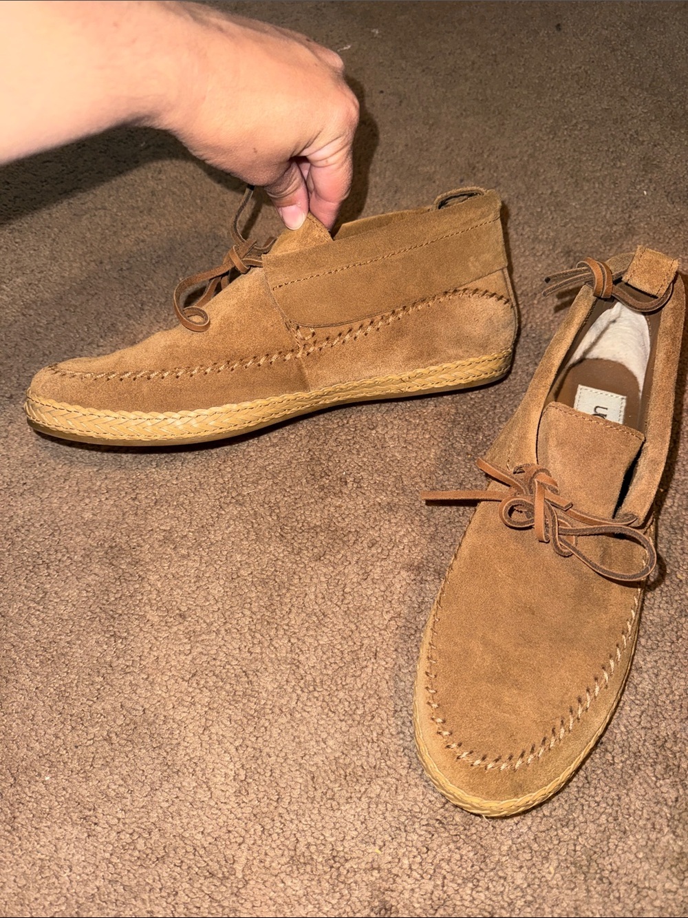 UGG Woodlyn Moccasin Ankle Boots in Chestnut Suede Size 10 - Picture 2 of 7